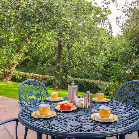 Apple Tree Semesterbostad